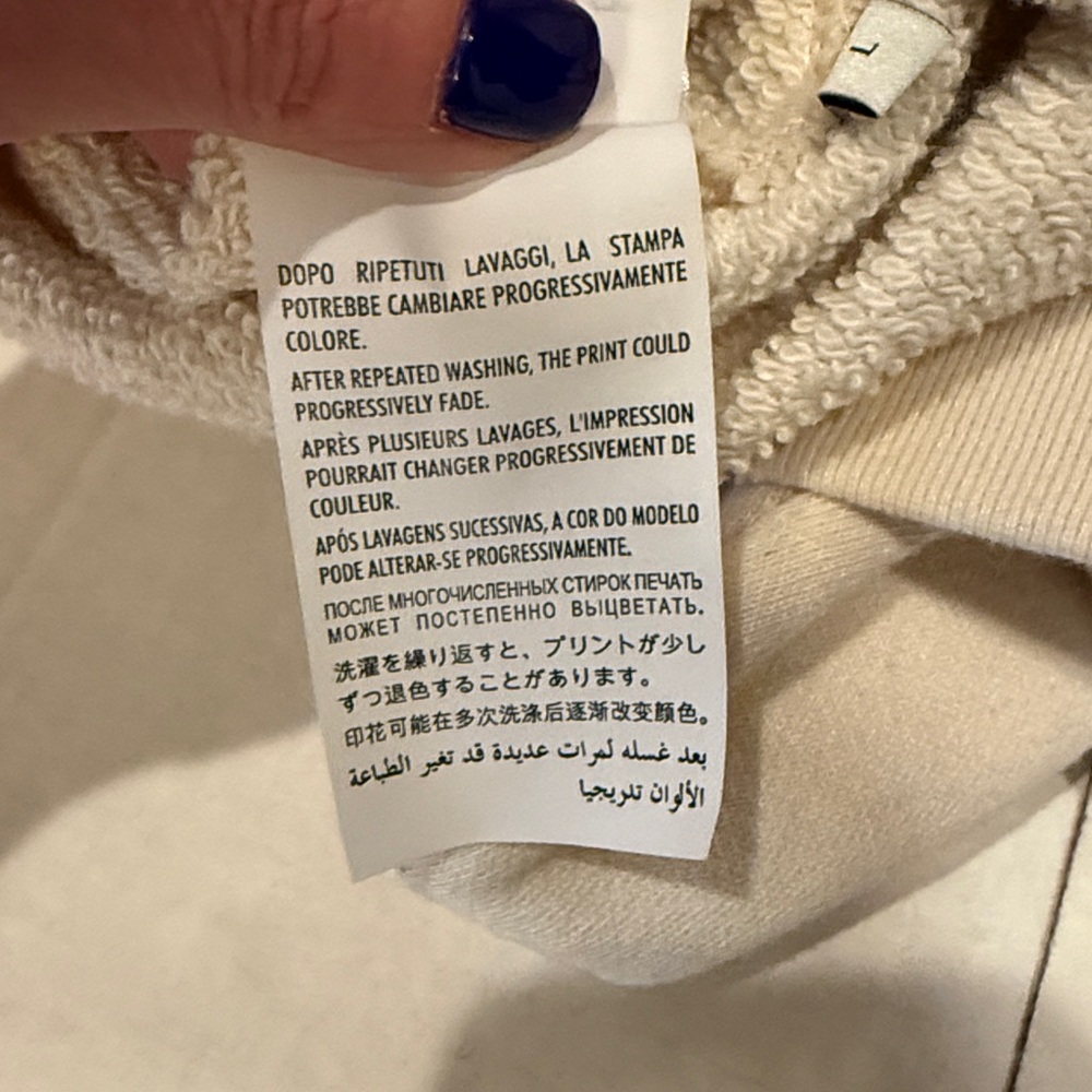 Authentic Gucci Cream Hoodie with Red Snake Graphic - Picture 6 of 6